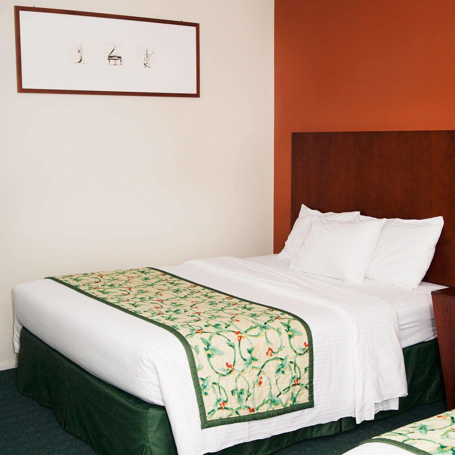 Red Carpet Inn And Suites Plymouth Eksteriør billede
