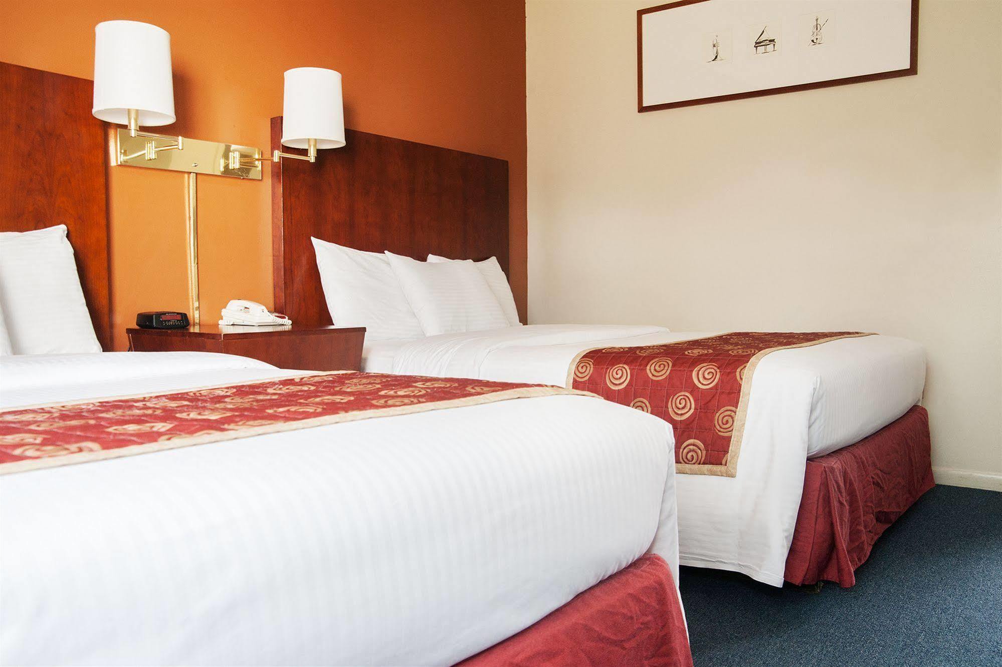 Red Carpet Inn And Suites Plymouth Eksteriør billede