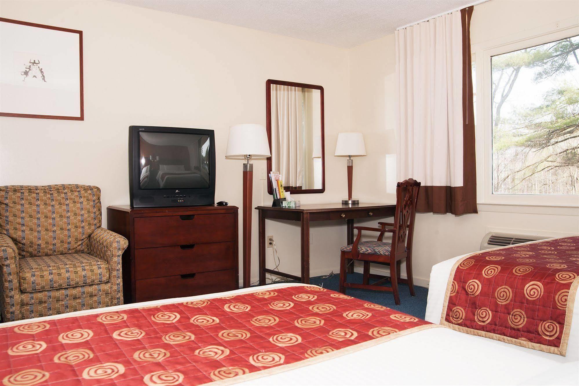 Red Carpet Inn And Suites Plymouth Eksteriør billede